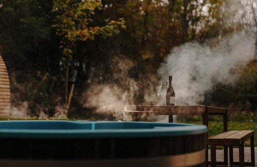 Richmond Cabina | Hewn Yorkshire - The Foxwood