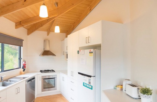 Marysville Cabaña | HEX COTTAGE - PEACEFUL RETREAT in the heart of Marysville