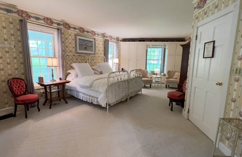 Pentwater Cama Y Desayuno | Hexagon House Bed and Breakfast - Cottage Rose Suite