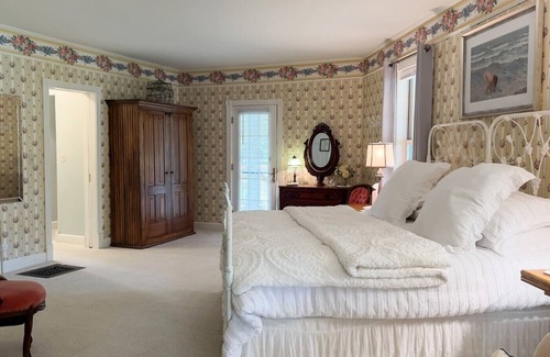 Pentwater Cama Y Desayuno | Hexagon House Bed and Breakfast - Cottage Rose Suite