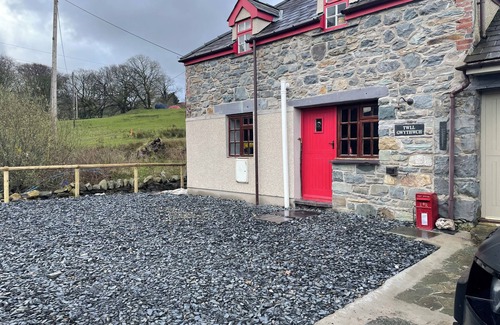 Gallt Y Foel Casa | Hey Barn with parking