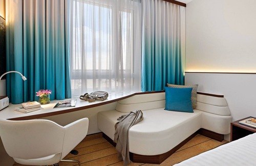 Kelsterbach Hotel | Hey Lou Hotel Frankfurt Airport