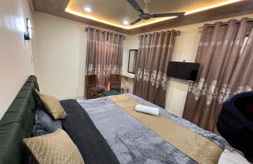 Srinagar Casa | Hezzah Cottage