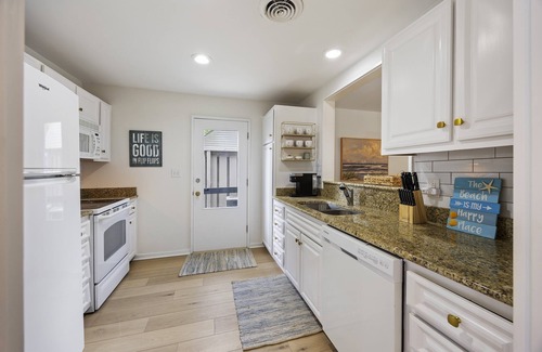 Palmetto Dunes Condominio | HHI Dream – Bright, Family & Pet Friendly Condo in Palmetto Dunes!