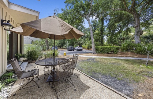 Palmetto Dunes Condominio | HHI Dream – Bright, Family & Pet Friendly Condo in Palmetto Dunes!