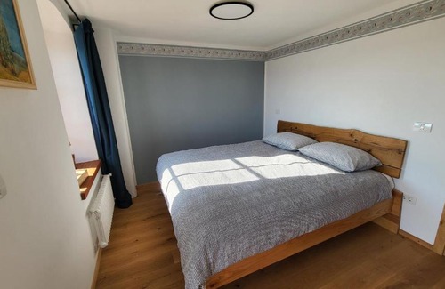 Ajdovscina Casa | Hiša Manira