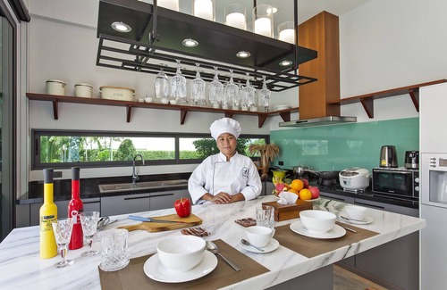 Nong Prue Villa | Hola en casa - Villa 4BR de lujo con piscina en Pattaya