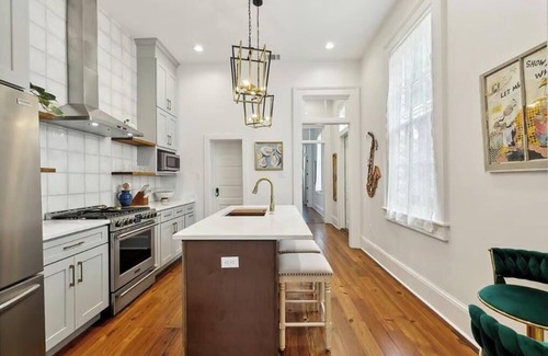 Faubourg Marigny Casa | Hi-End Historic Marigny Gem - Fully Furnished with 2 Bonus Office Space