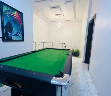 Ofin Apartamento | Hibiscus Empire
