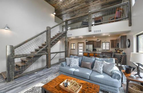 Lead Casa | Hickok`s Bluff