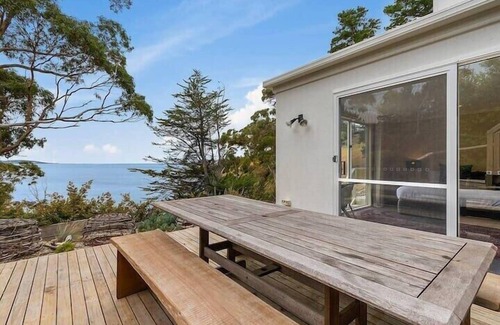 Blackmans Bay Casa | Hidden Bay Retreat 15 Min to Hobart, 5 Bed,3 Bath