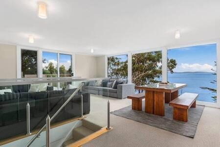 Blackmans Bay Casa | Hidden Bay Retreat-5 Bed- 15min to Hobart