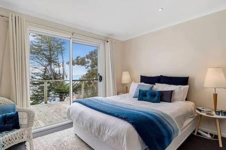 Blackmans Bay Casa | Hidden Bay Retreat-5 Bed- 15min to Hobart