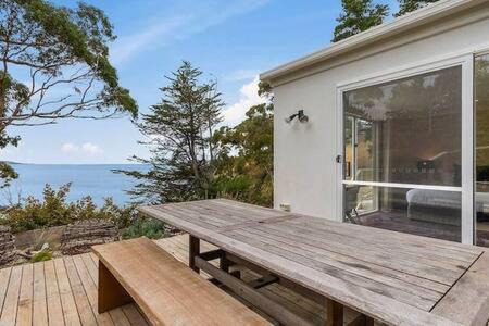 Blackmans Bay Casa | Hidden Bay Retreat-5 Bed- 15min to Hobart