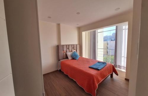 Jose Luis Bustamante y Rivero Apartamento | Hidden Charm