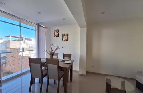 Jose Luis Bustamante y Rivero Apartamento | Hidden Charm