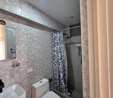 Jose Luis Bustamante y Rivero Apartamento | Hidden Charm