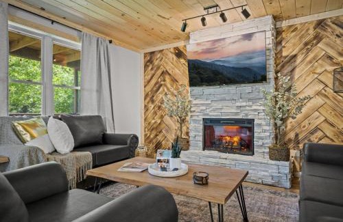 Sevierville Casa | Hidden Forest Spa Sauna Nature Secluded 93 acres