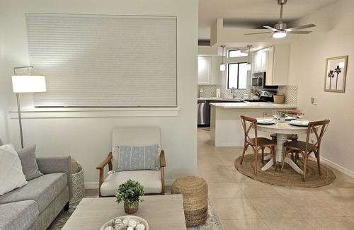 Huntington Beach Condominio | Hidden Gem by the Beach