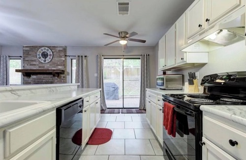 Heritage Casa | HIDDEN GEM! - CLOSE TO SEAWORLD AND LACKLAND AFB
