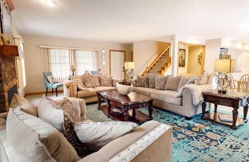 West Hyannisport Casa | Hidden Gem Hideaway
