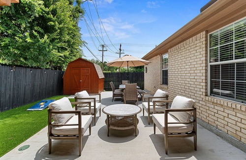 Watauga Casa | Hidden Gem in Fort Worth with Hot Tub & Mini Golf