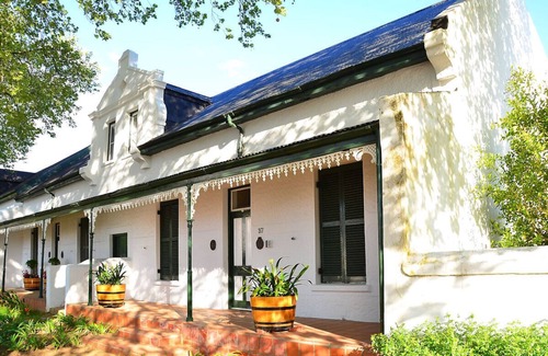 Stellenbosch Central Apartamento | Hidden Gem in Historic Stellenbosch