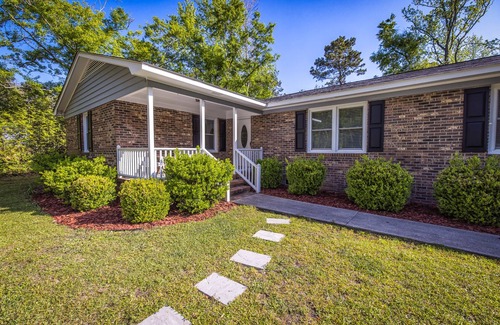 Kirkland Casa | Hidden Gem in Porters Neck with Hot Tub+Fire Pit