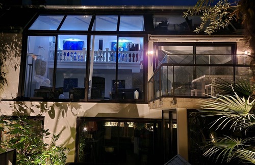 Plaisance Villa | Hidden gem in the middle of the city of lights