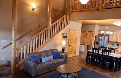 Gruene Apartamento | Hidden Gem Luxury Condo nestled in Gruene- A16