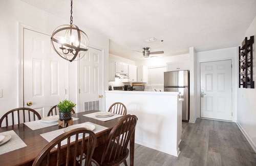 Bahama Beach Condominio | Hidden Gem of the sea! 2 bedroom 1 bath Across the street from the beach!