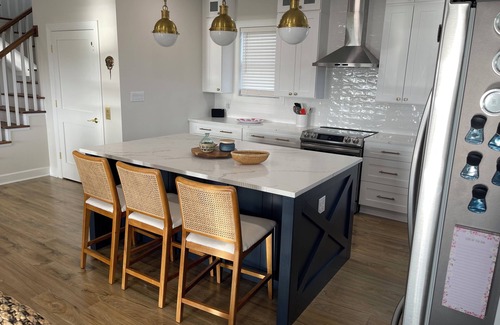 Milford Casa | Beach House, Hidden Gem, Relax, Water Views, Bay Breezes & Decks & Hot Tub