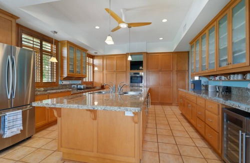 New Ulm Casa | Hidden Gem: Spacious Countryside Retreat w/ Pool