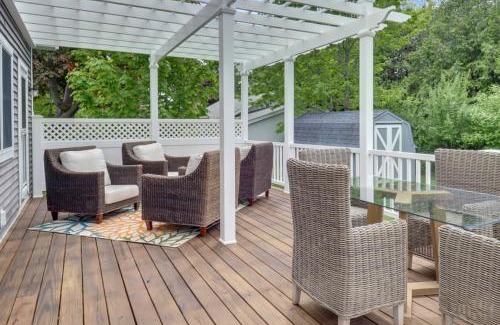 Charlevoix Casa | Hidden Gem Steps to Lake Michigan and Downtown!