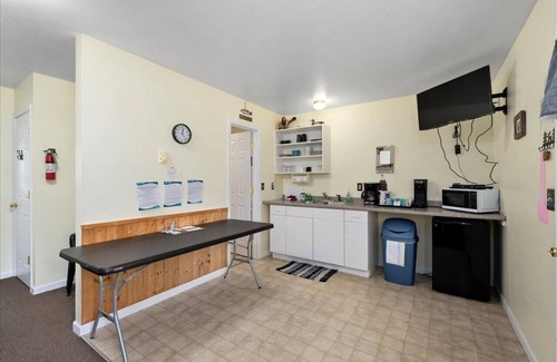 Durhamville Casa | Hidden Harbor Marina Unit 3 - Oneida Lake's Premier Fishing Paradise!