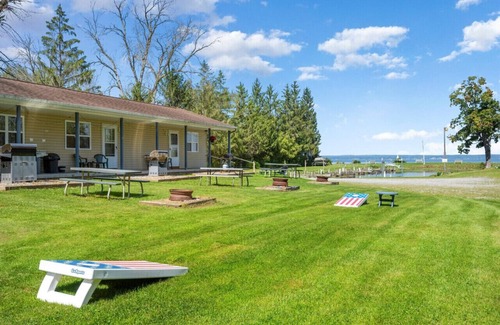 Durhamville Casa | Hidden Harbor Marina Unit 3 - Oneida Lake's Premier Fishing Paradise!