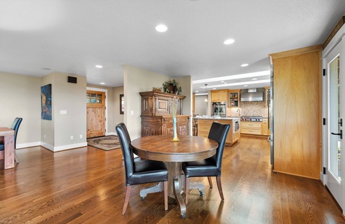 Hillsboro Casa | Hidden Haven - A Secluded Luxury Retreat in Willamette Valley