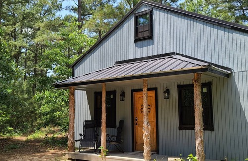 Grand Saline Cabina | Hidden in East Texas Piney Woods - Rustic Western Jail Cabin - Canton 1st Monday