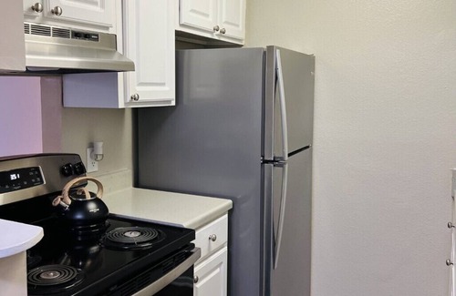 Durham Apartamento | Hidden In Plain Sight, just minutes away from Duke University/Hospital!