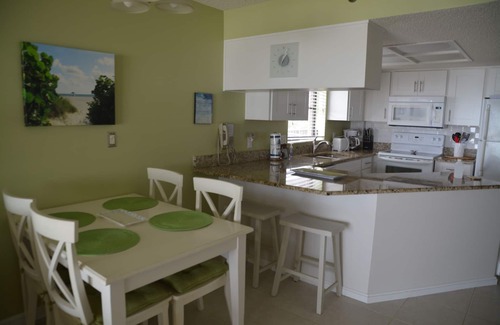 St. Pete Beach Condominio | Hidden Jewel on St. Pete Beach