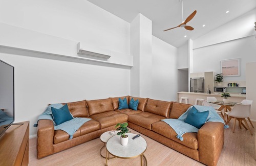 Fortitude Valley Apartamento | Hidden Oasis! 2Bed/2Bath/1Car ~ 5mins to CBD