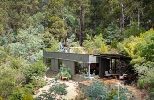 Police Point Cabaña | Hidden on Huon, exclusive getaway