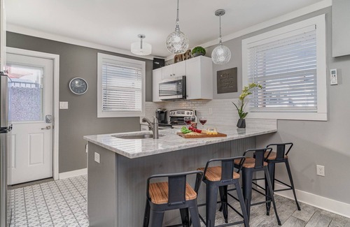 Nashville Casa | Hidden Pearl-3 Units-Private Patios-Near Broadway