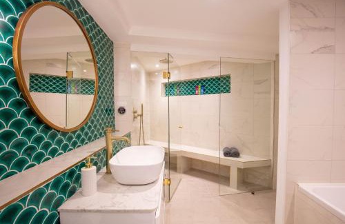 Coldharbour Apartamento | Hidden Retreat with Steam room, KING bed near tube