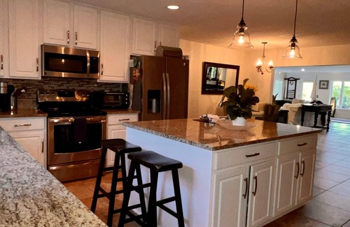 Tropic Casa | Hidden River Estate on the Eau Gallie River!