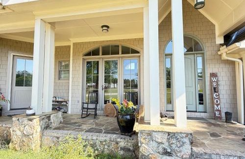 Seiglers Crossroads Apartamento | Hidden Stables on Chancey Pond Rentals, LLC