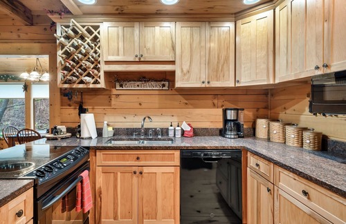 Pigeon Forge Cabina | Tesoro escondido en el corazón de Piegion Forge tarifas especiales mayo y julio