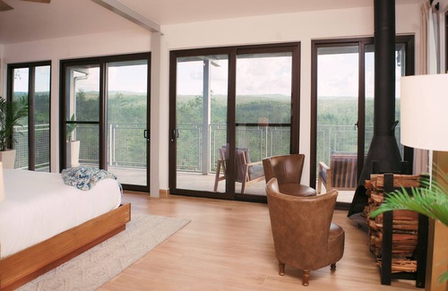 Mountain Pine Ridge Cabina | Hidden Valley Wilderness Lodge