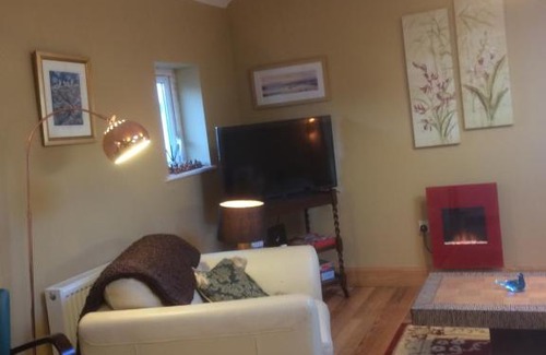 Dunfanaghy Apartamento | Hidden village centre first floor apartment at Market Square