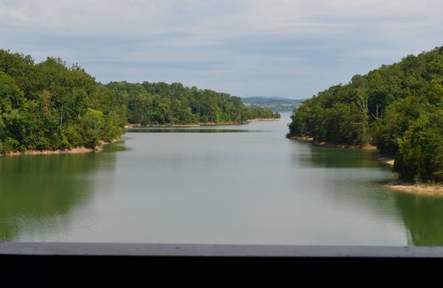 Sevierville Cabina | Hide-A-Way With a View, 2 habitaciones, 2 baños, Lakefront Cabin